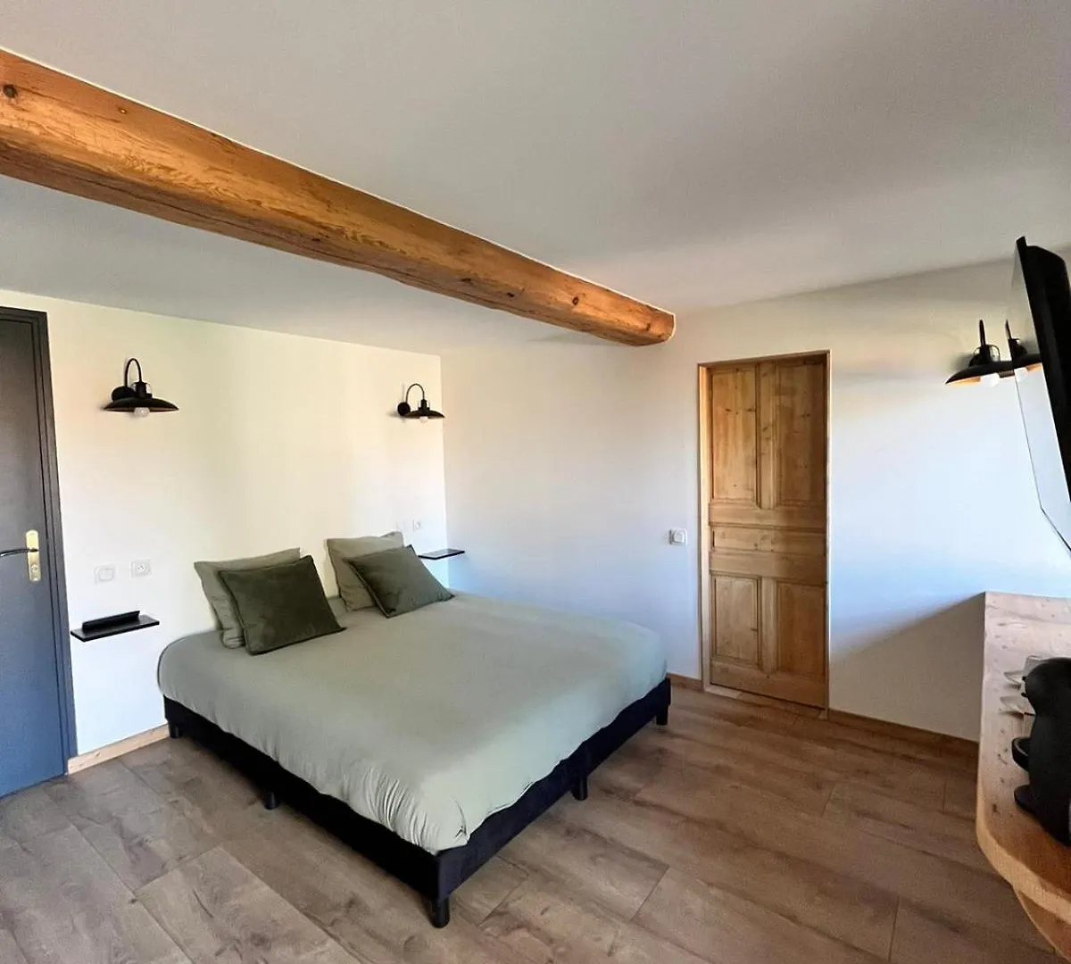 Appartement Le Havre D Adrien à Illiat 0*,  France