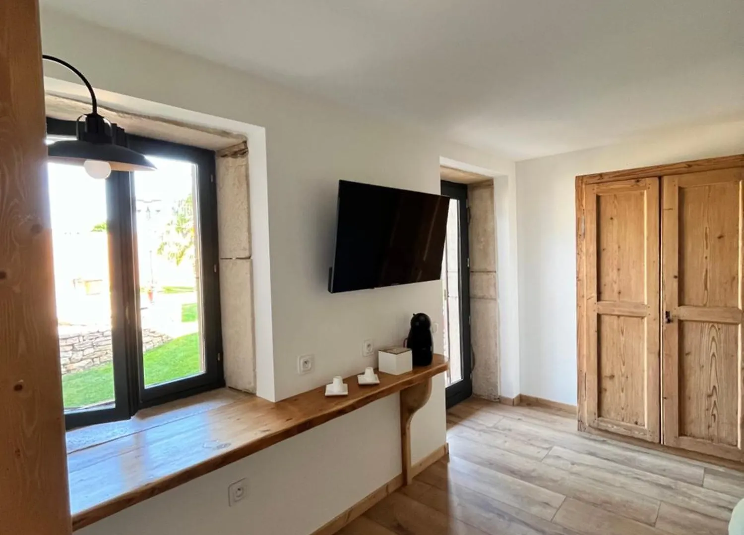 Le Havre D Adrien Apartment Illiat 0*,